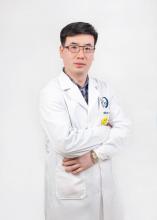 Главный врач Государственной стоматологии Хэйхэ Гуань Пэн